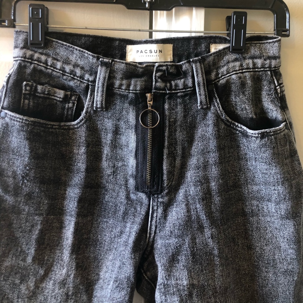 Gray/black pacsun mom jeans worn once!!